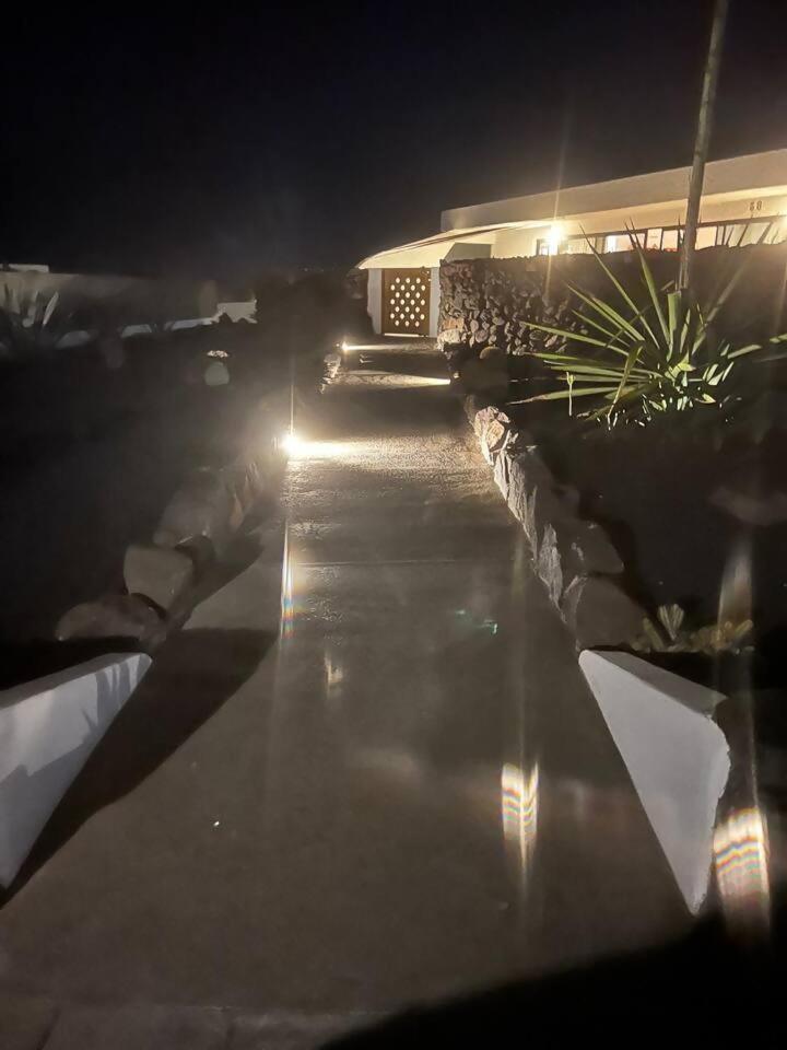 Lanzarote Famara Beach Bungalow Exteriér fotografie